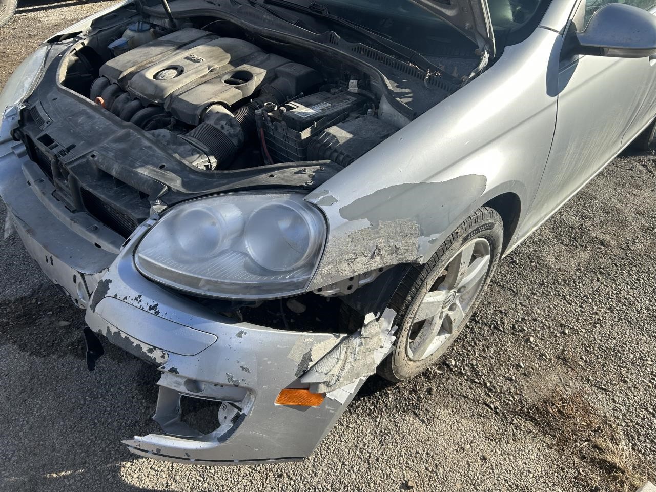 https://f005.backblazeb2.com/file/img-partshotlines-com/Inventory/EX304/Vehicle/27903_03.jpg