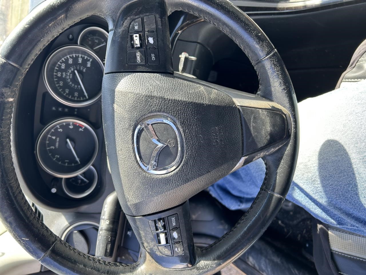 https://f005.backblazeb2.com/file/img-partshotlines-com/Inventory/EX304/Vehicle/27972_03.jpg