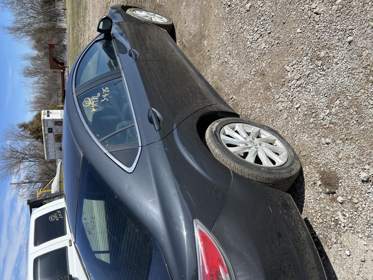 https://f005.backblazeb2.com/file/img-partshotlines-com/Inventory/EX304/Vehicle/27972_11.jpg