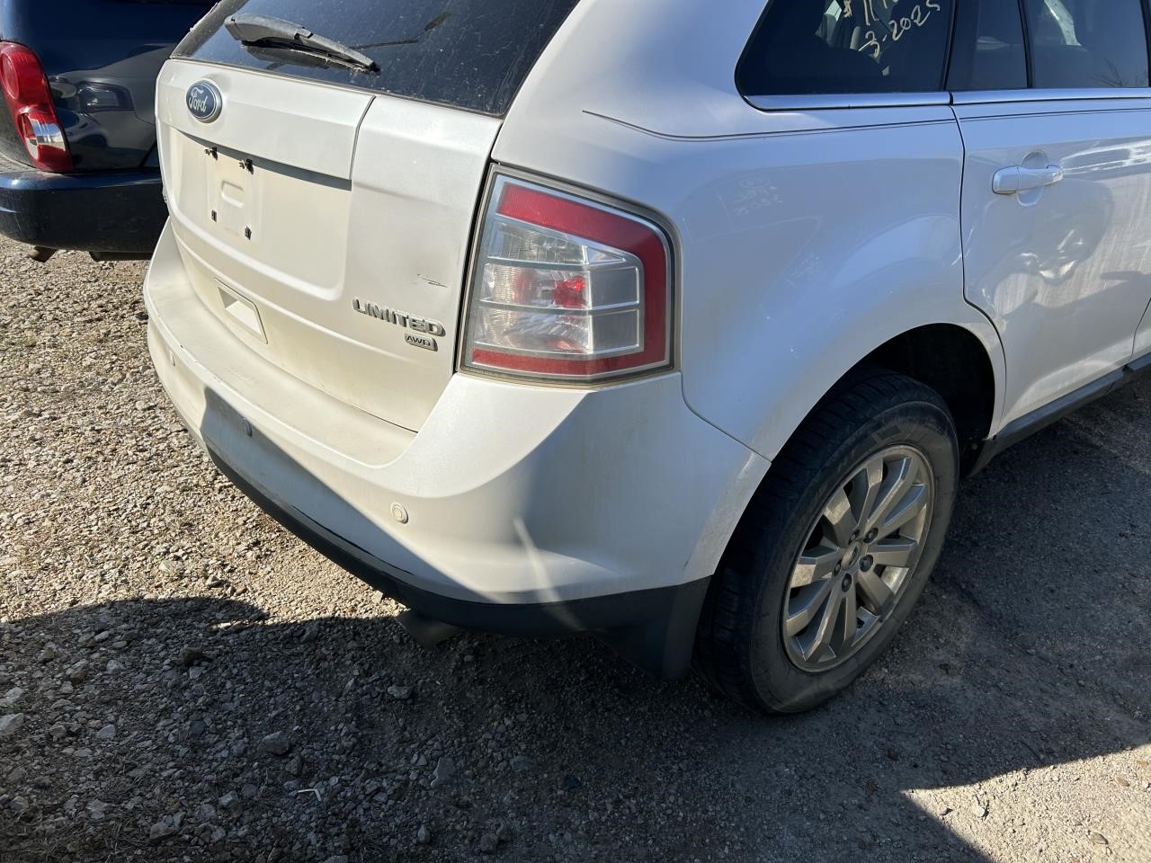 https://f005.backblazeb2.com/file/img-partshotlines-com/Inventory/EX304/Vehicle/28079_03.jpg