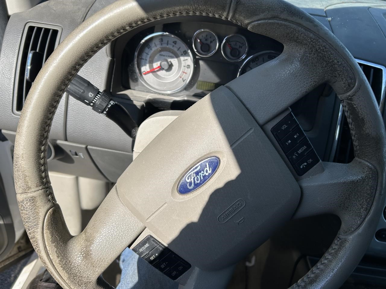 https://f005.backblazeb2.com/file/img-partshotlines-com/Inventory/EX304/Vehicle/28079_12.jpg
