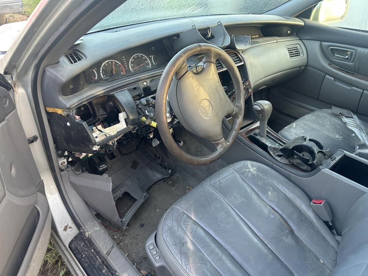 https://f005.backblazeb2.com/file/img-partshotlines-com/Inventory/EX304/Vehicle/28391_07.jpg