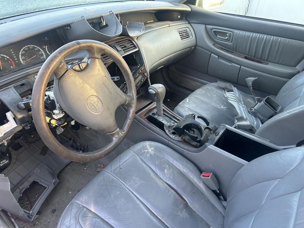 https://f005.backblazeb2.com/file/img-partshotlines-com/Inventory/EX304/Vehicle/28391_10.jpg