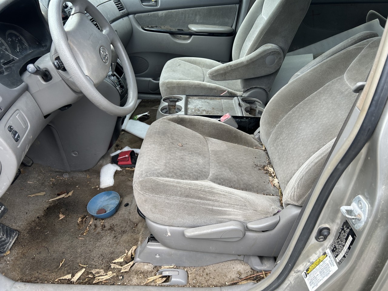 https://f005.backblazeb2.com/file/img-partshotlines-com/Inventory/EX304/Vehicle/28537_08.jpg