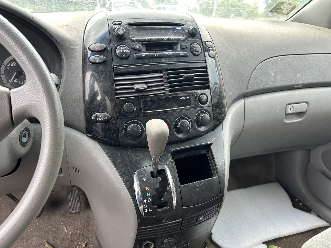 https://f005.backblazeb2.com/file/img-partshotlines-com/Inventory/EX304/Vehicle/28537_11.jpg