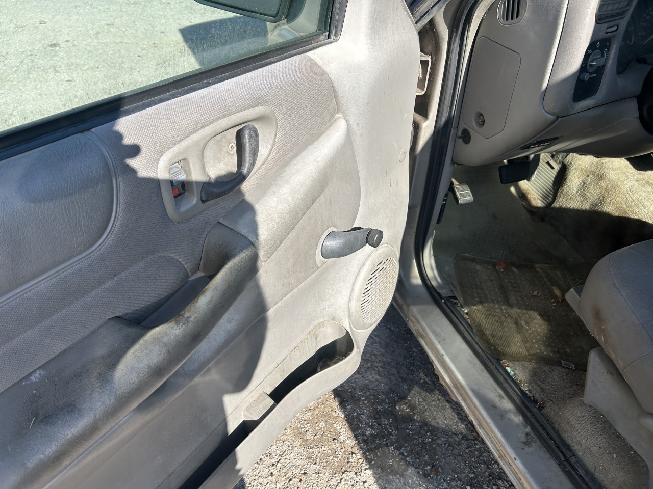 https://f005.backblazeb2.com/file/img-partshotlines-com/Inventory/EX304/Vehicle/28680_07.jpg