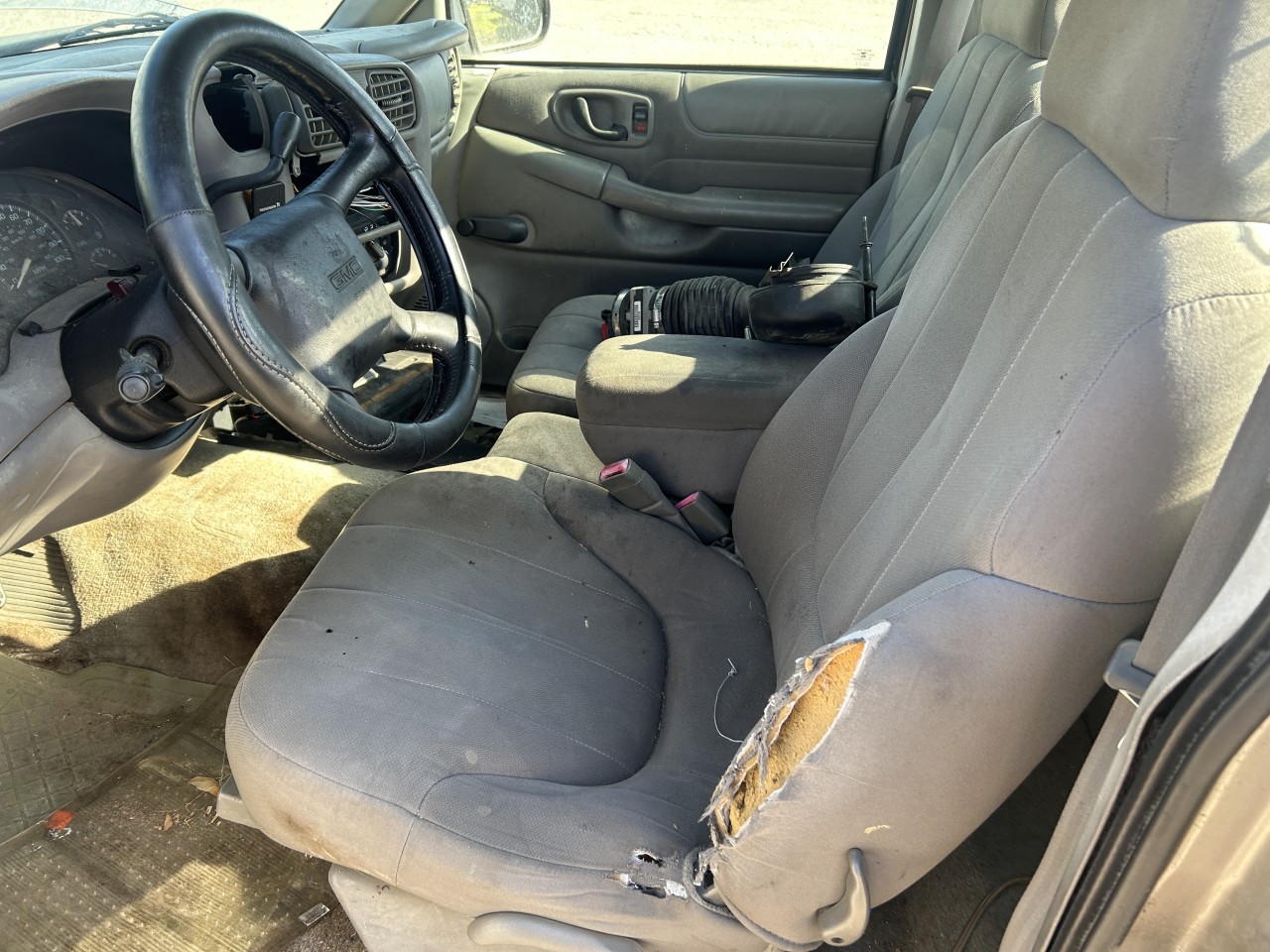 https://f005.backblazeb2.com/file/img-partshotlines-com/Inventory/EX304/Vehicle/28680_09.jpg
