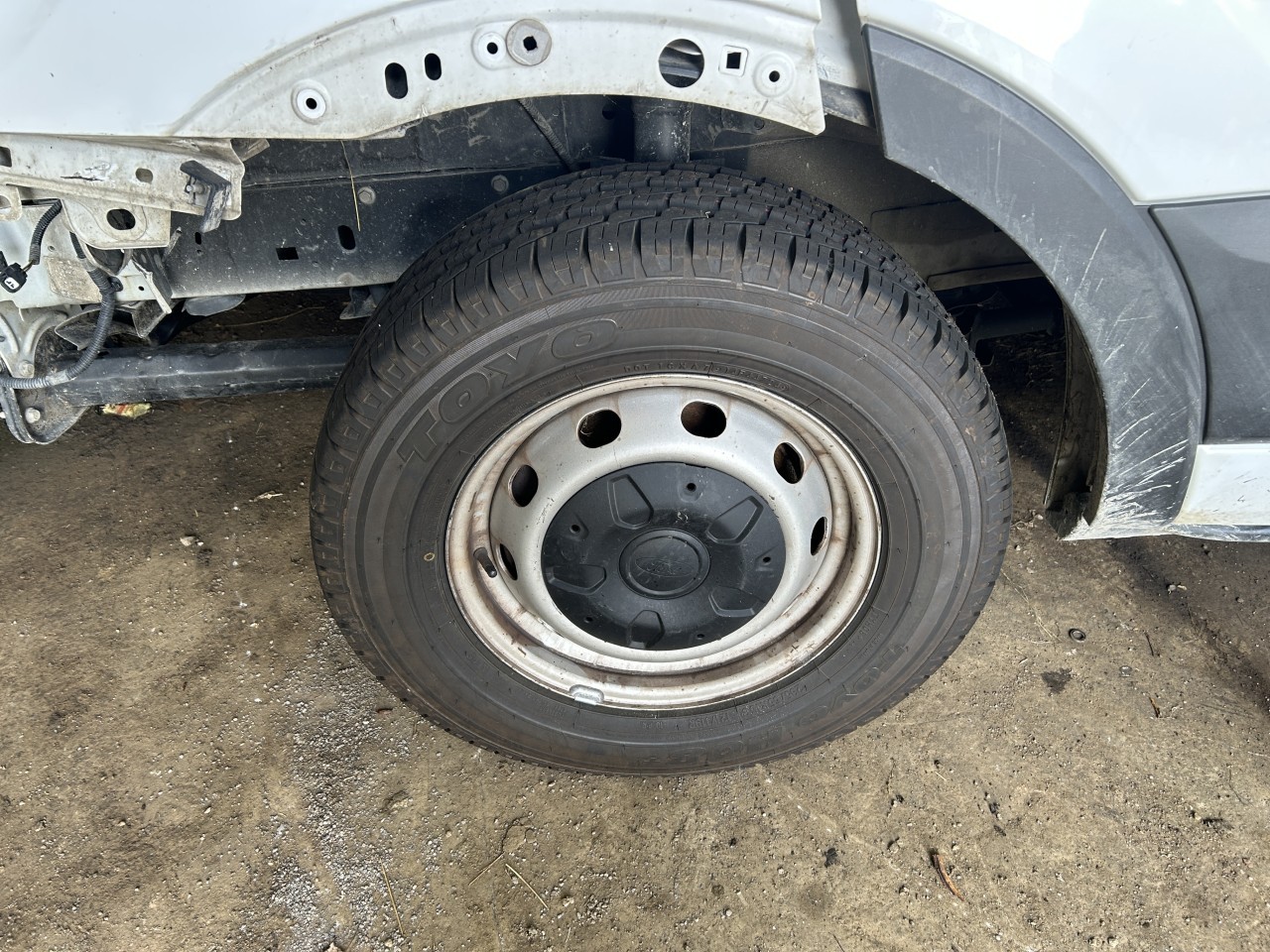 https://f005.backblazeb2.com/file/img-partshotlines-com/Inventory/EX304/Vehicle/28887_05.jpg