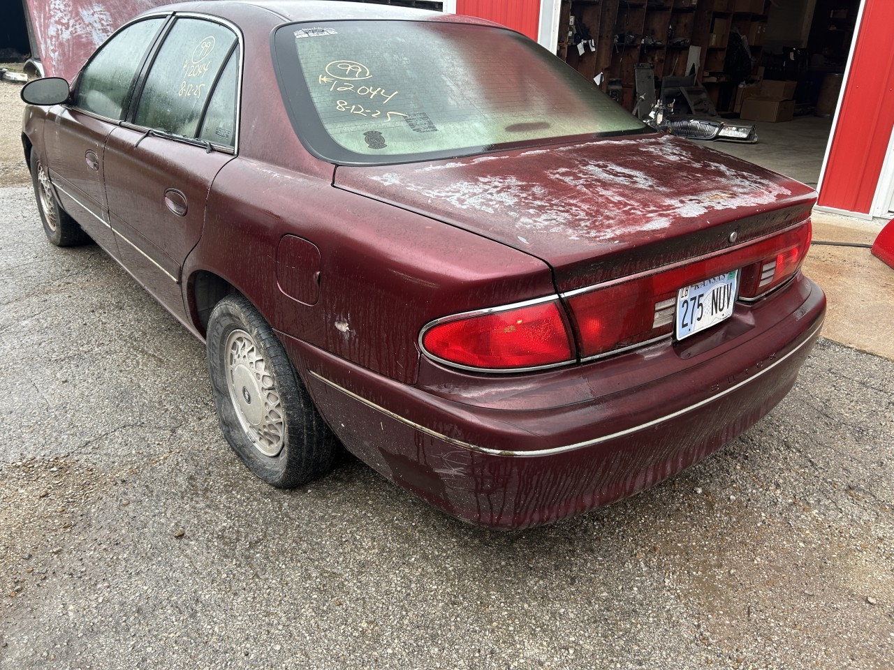 https://f005.backblazeb2.com/file/img-partshotlines-com/Inventory/EX304/Vehicle/29099_12.jpg
