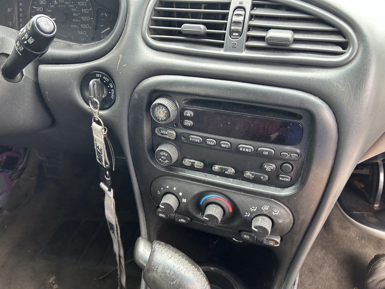 https://f005.backblazeb2.com/file/img-partshotlines-com/Inventory/EX304/Vehicle/29175_03.jpg