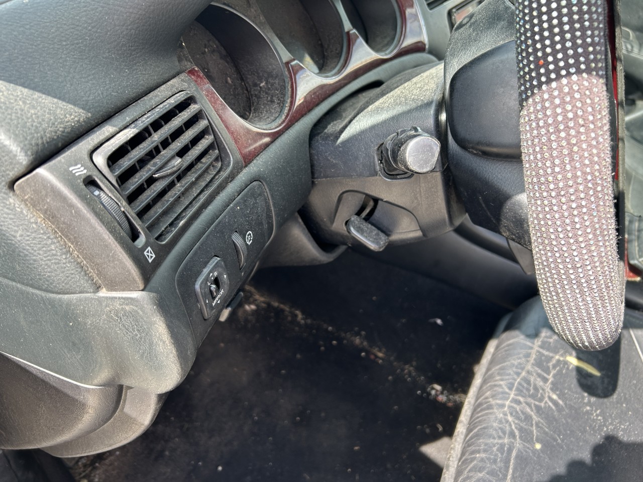 https://f005.backblazeb2.com/file/img-partshotlines-com/Inventory/EX304/Vehicle/29257_06.jpg