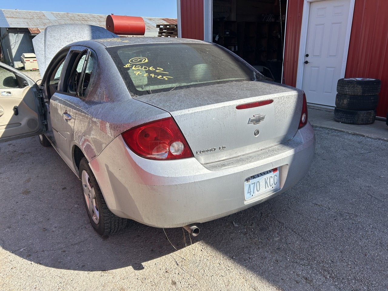 https://f005.backblazeb2.com/file/img-partshotlines-com/Inventory/EX304/Vehicle/29305_06.jpg