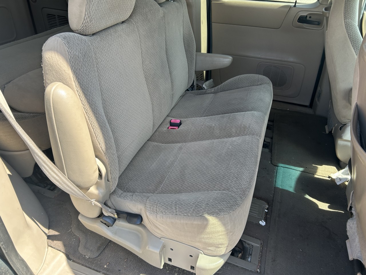 https://f005.backblazeb2.com/file/img-partshotlines-com/Inventory/EX304/Vehicle/29329_03.jpg