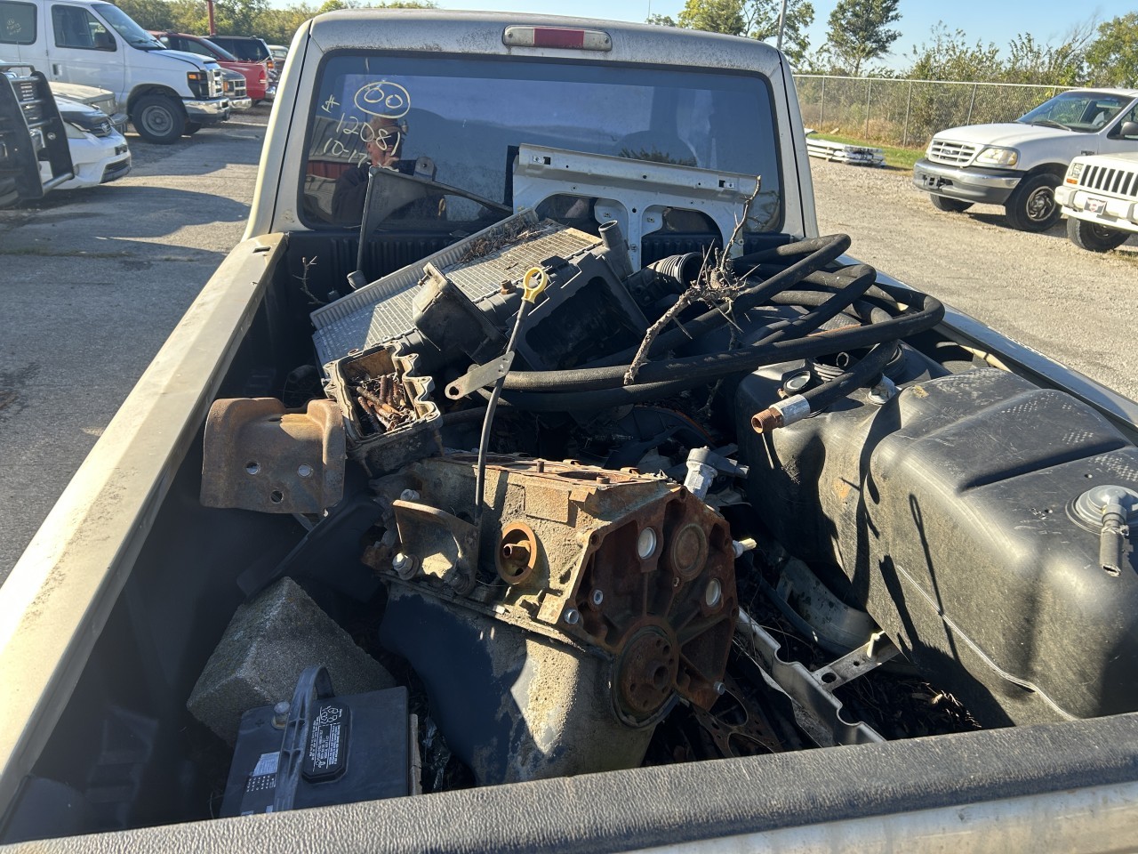 https://f005.backblazeb2.com/file/img-partshotlines-com/Inventory/EX304/Vehicle/29415_01.jpg