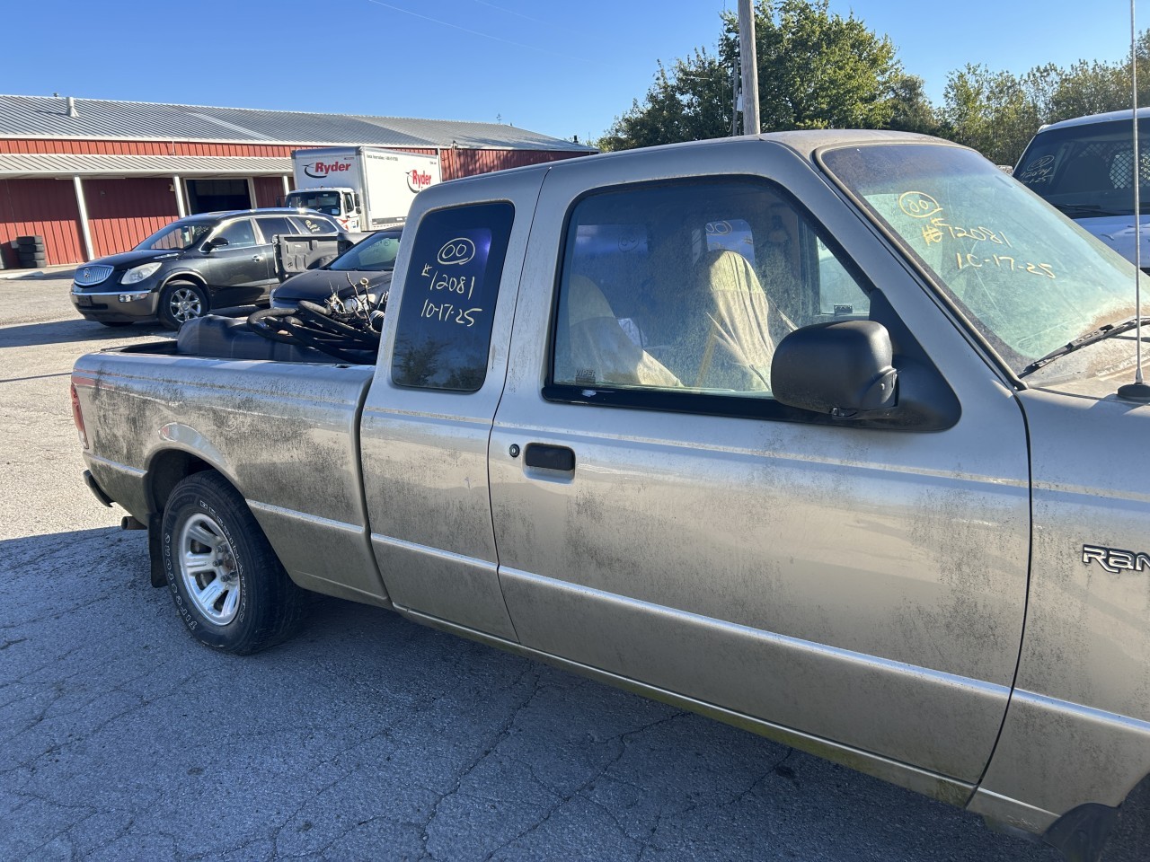 https://f005.backblazeb2.com/file/img-partshotlines-com/Inventory/EX304/Vehicle/29415_08.jpg