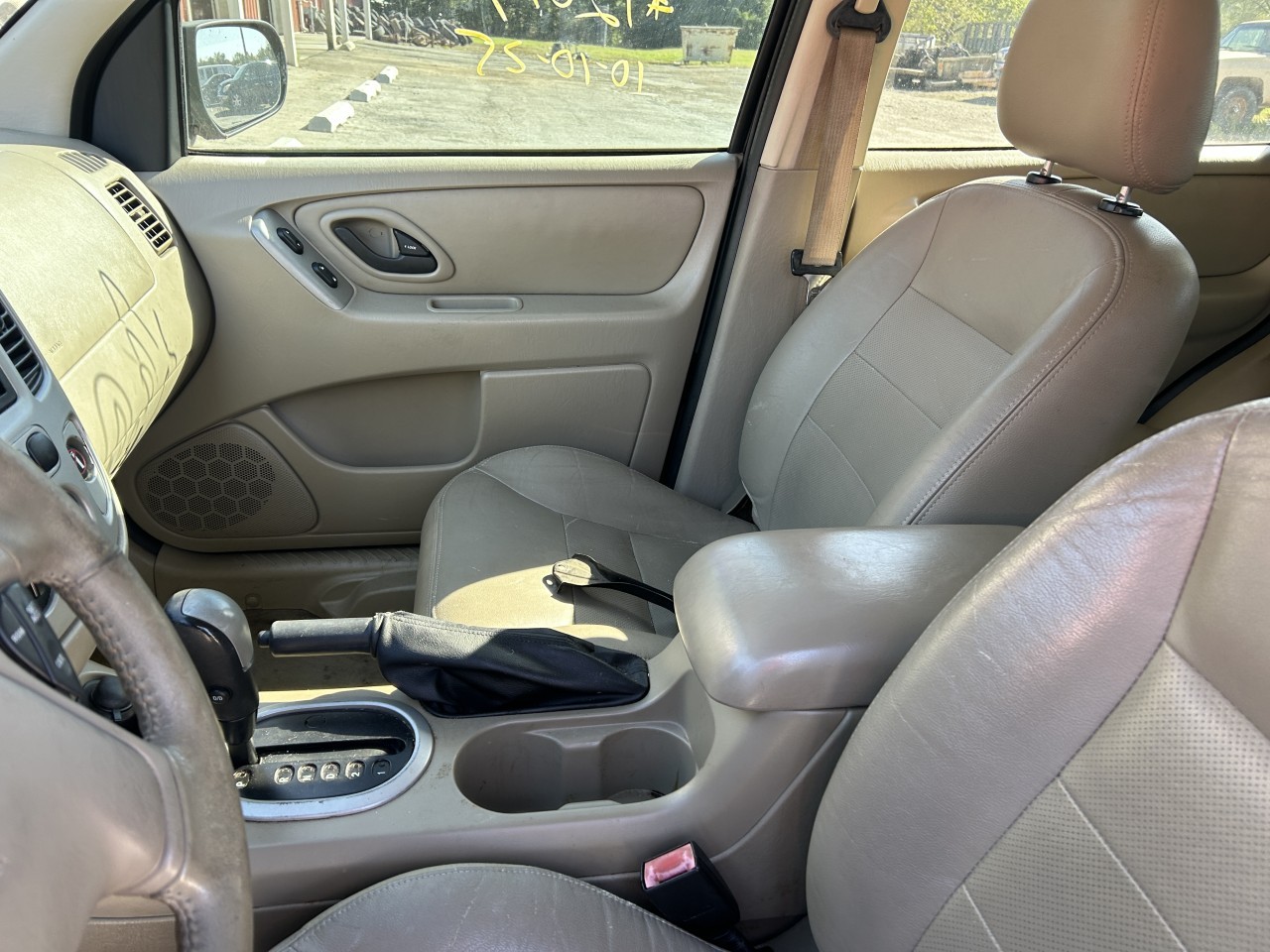 https://f005.backblazeb2.com/file/img-partshotlines-com/Inventory/EX304/Vehicle/29418_08.jpg
