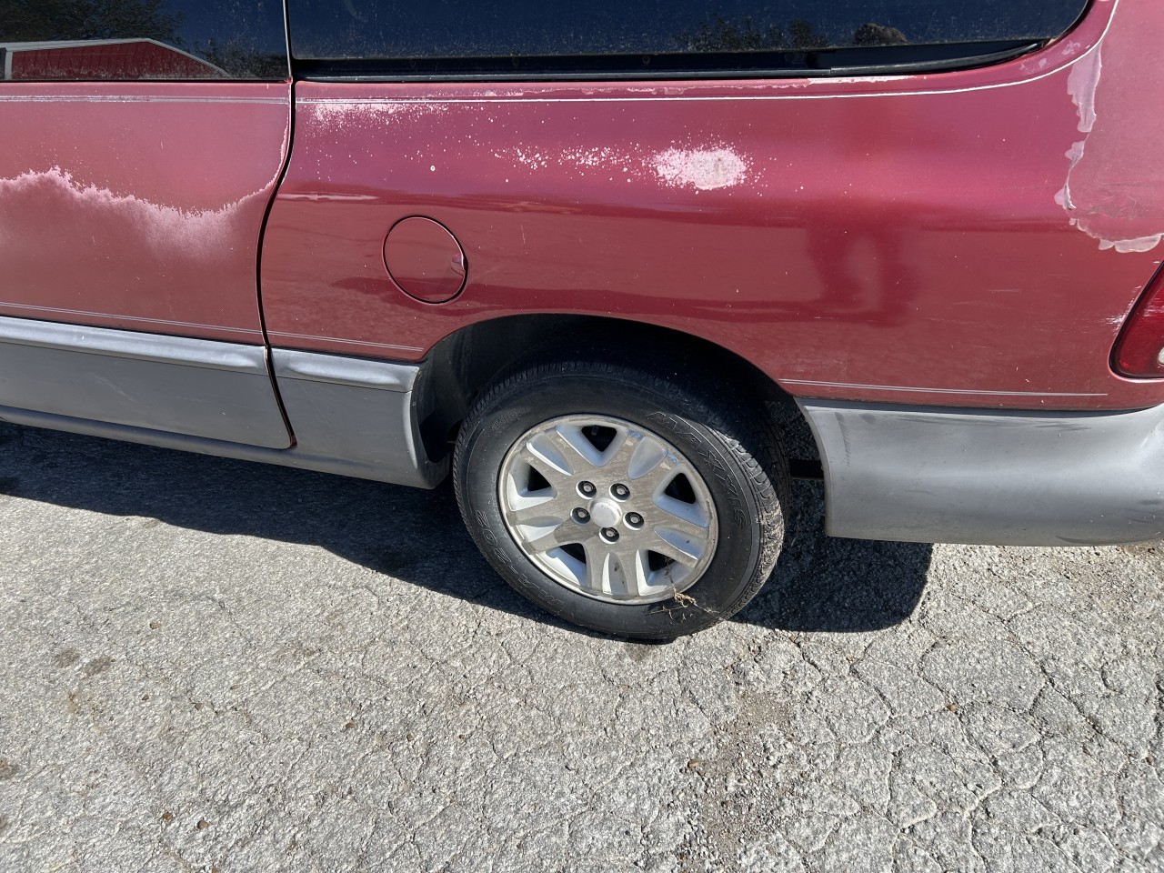 https://f005.backblazeb2.com/file/img-partshotlines-com/Inventory/EX304/Vehicle/29420_11.jpg