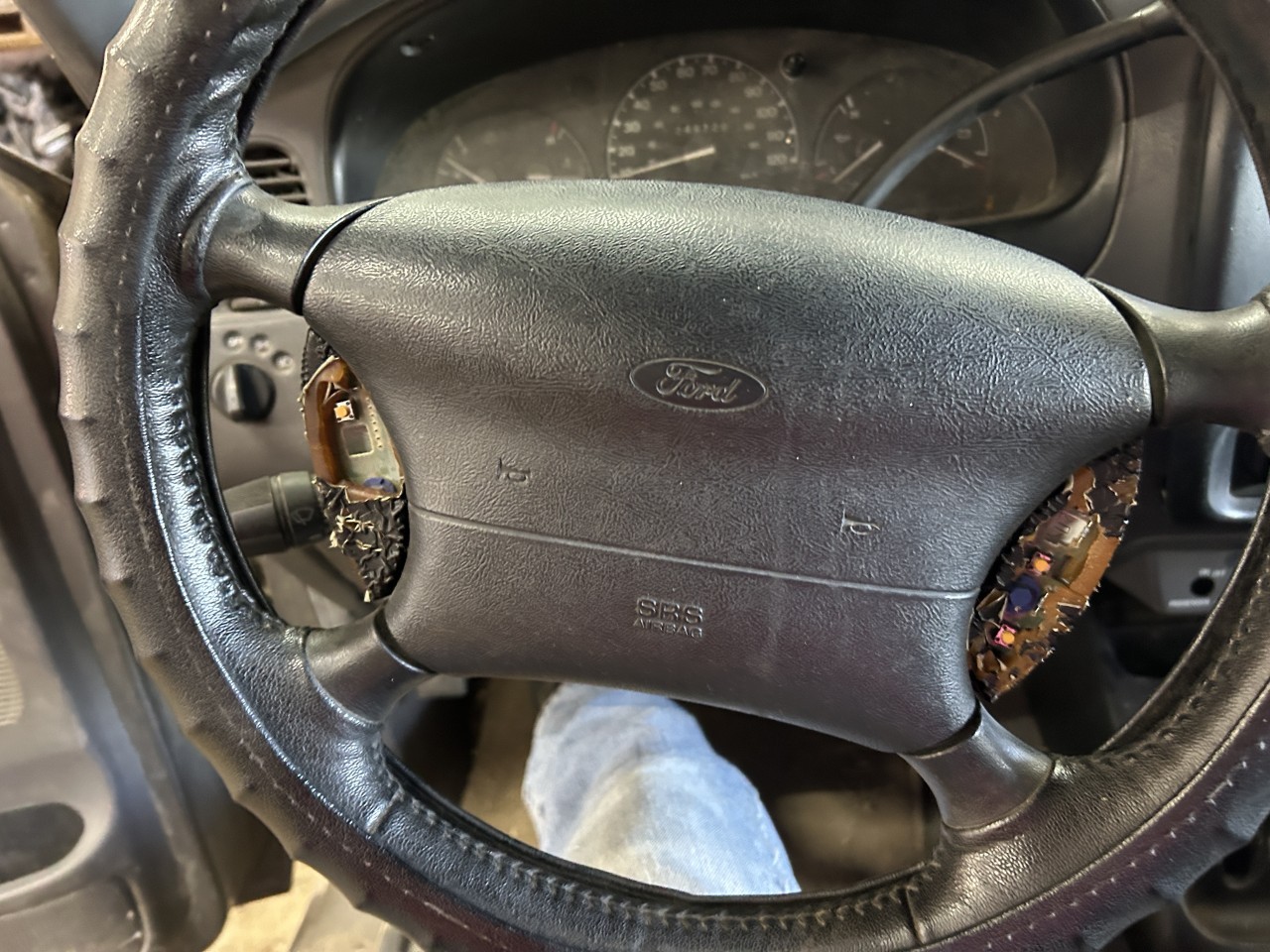 https://f005.backblazeb2.com/file/img-partshotlines-com/Inventory/EX304/Vehicle/29421_02.jpg