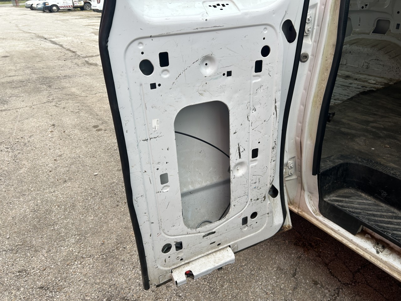 https://f005.backblazeb2.com/file/img-partshotlines-com/Inventory/EX304/Vehicle/29468_08.jpg