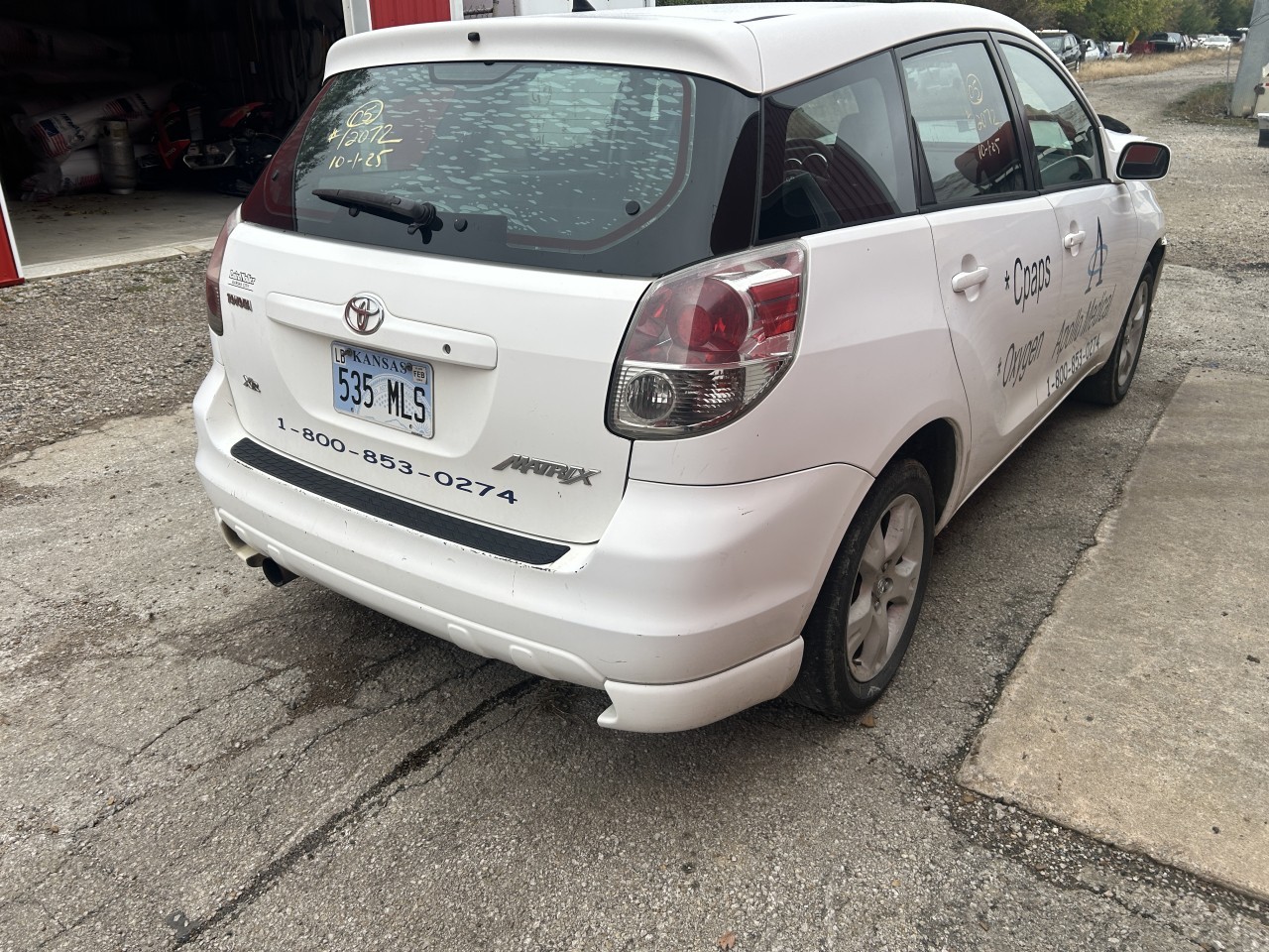 https://f005.backblazeb2.com/file/img-partshotlines-com/Inventory/EX304/Vehicle/29471_10.jpg