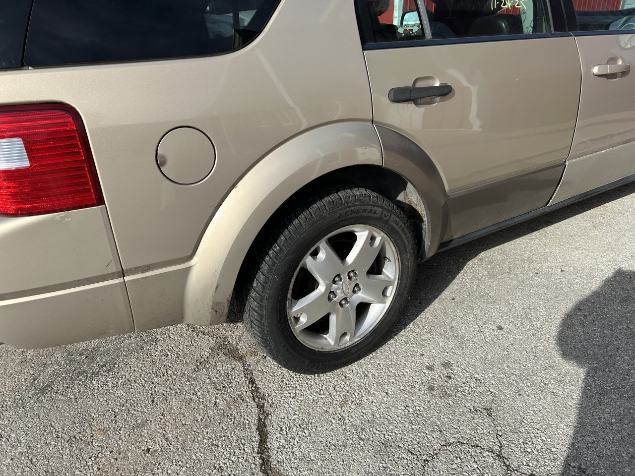 https://f005.backblazeb2.com/file/img-partshotlines-com/Inventory/EX304/Vehicle/29676_07.jpg