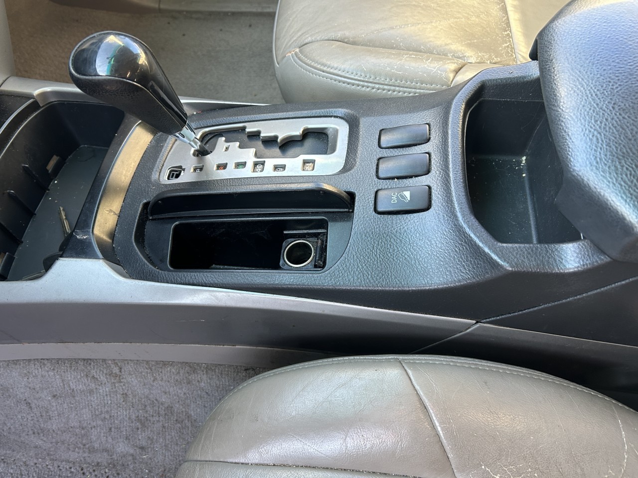 https://f005.backblazeb2.com/file/img-partshotlines-com/Inventory/EX304/Vehicle/29830_10.jpg