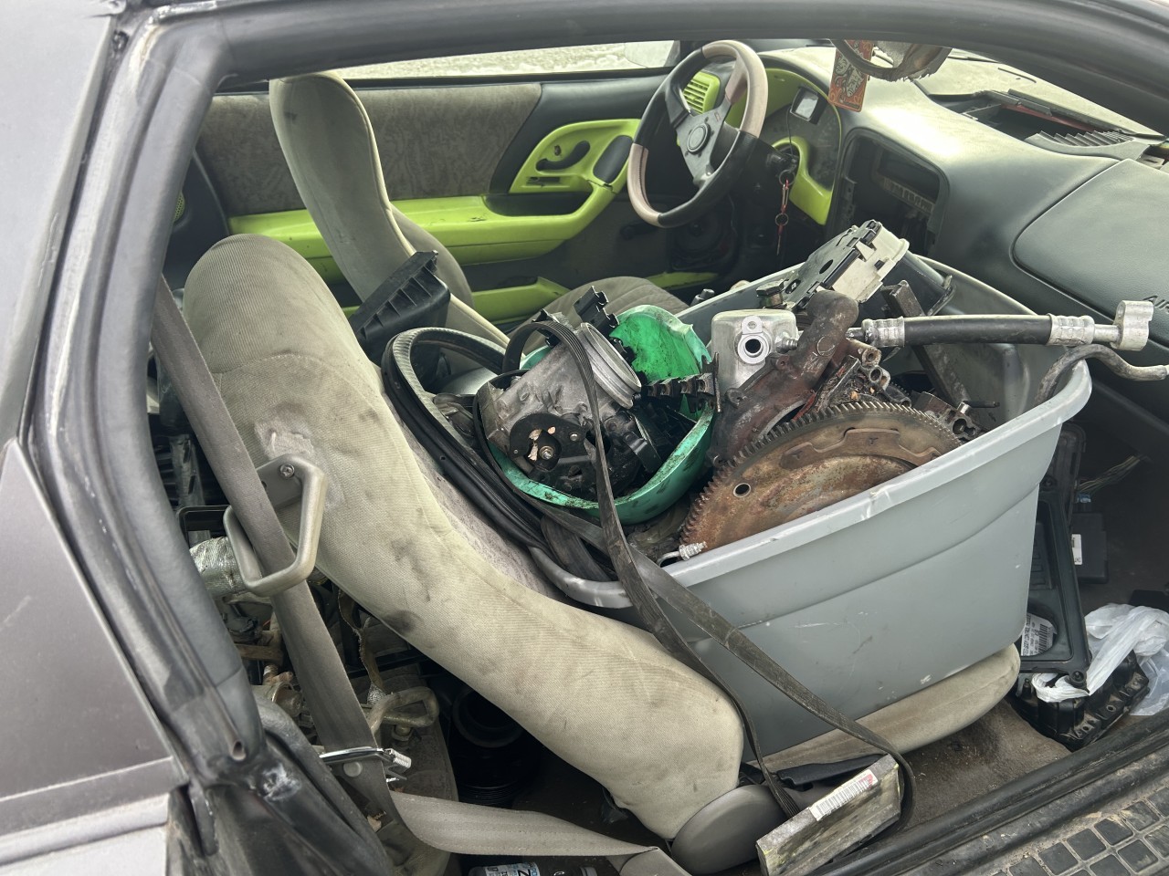 https://f005.backblazeb2.com/file/img-partshotlines-com/Inventory/EX304/Vehicle/30014_03.jpg