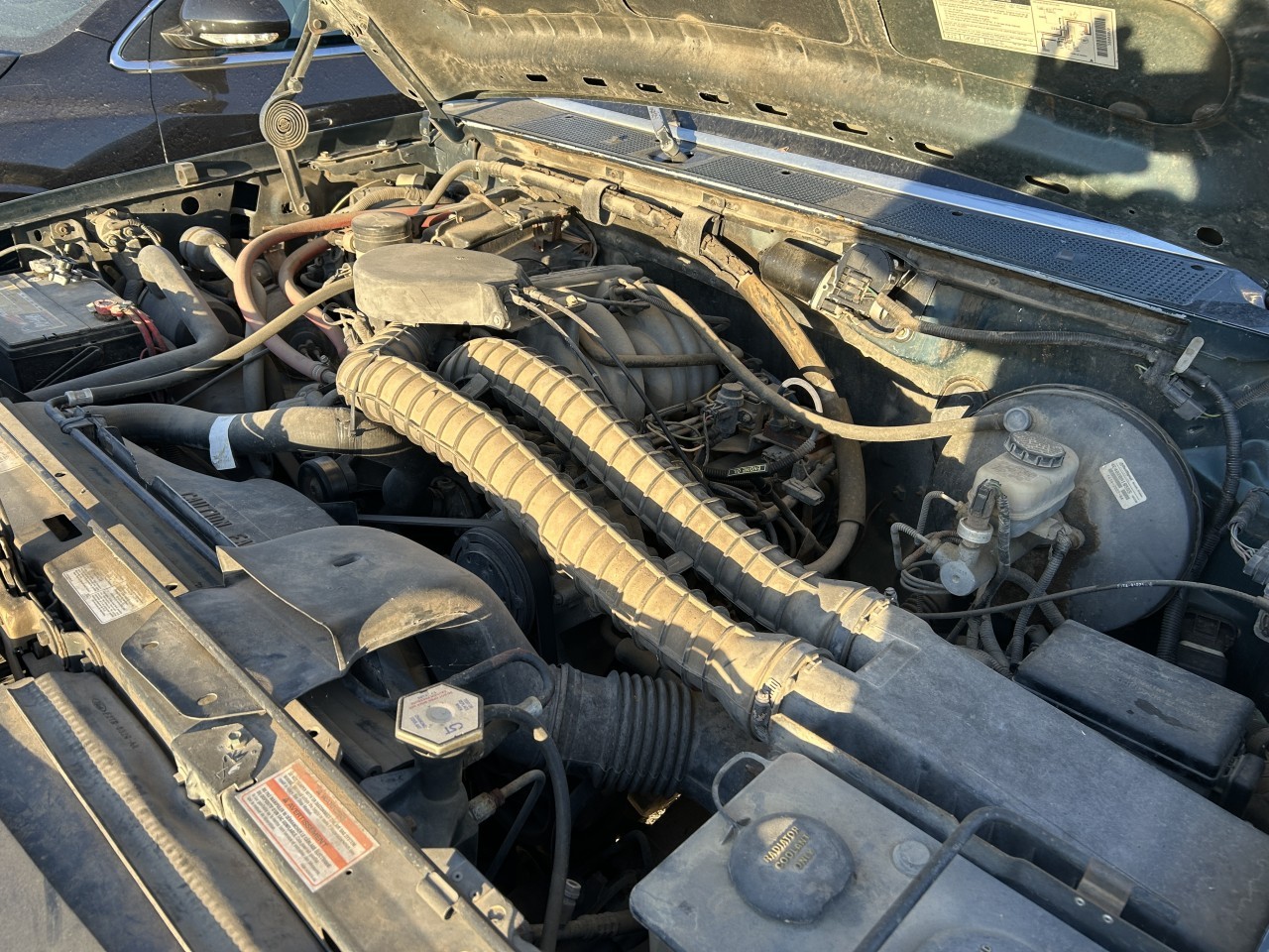 https://f005.backblazeb2.com/file/img-partshotlines-com/Inventory/EX304/Vehicle/30153_02.jpg