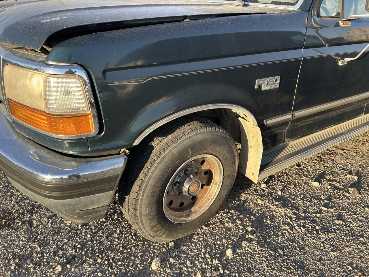 https://f005.backblazeb2.com/file/img-partshotlines-com/Inventory/EX304/Vehicle/30153_10.jpg