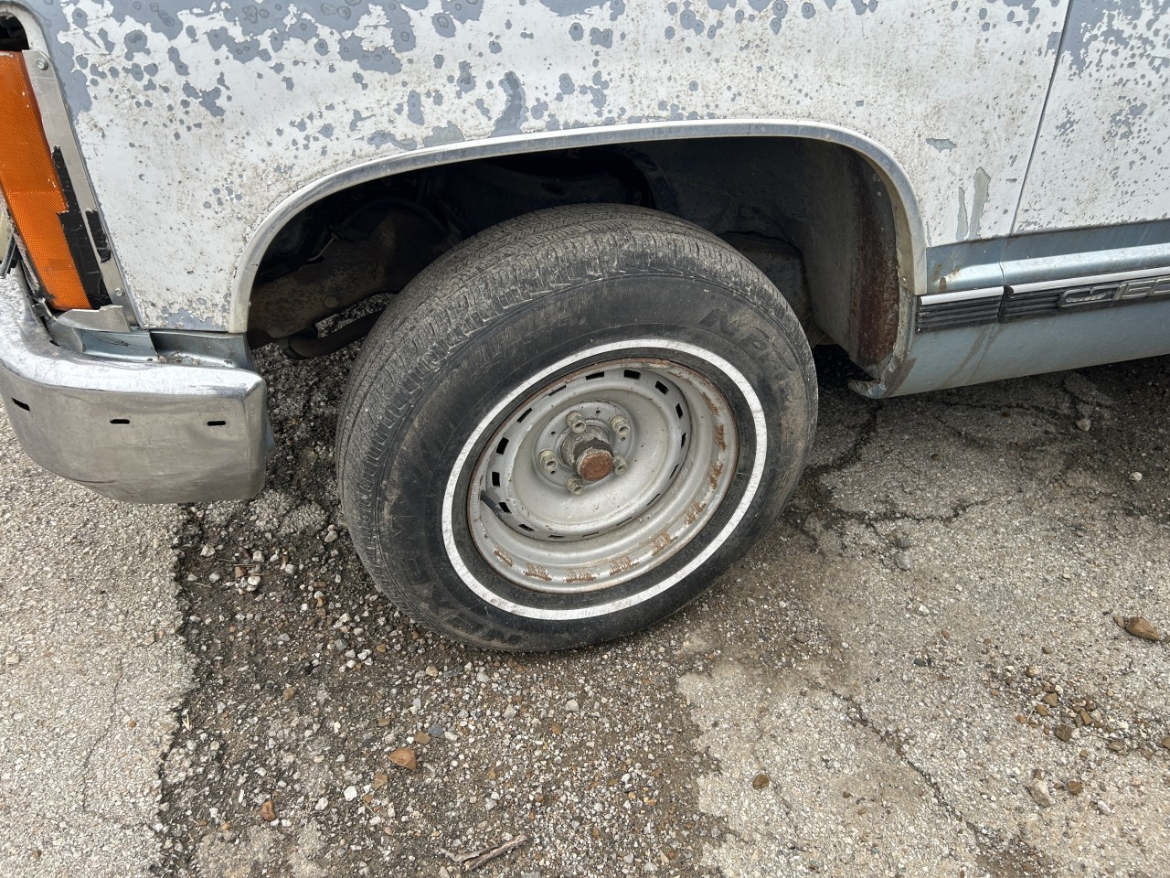 https://f005.backblazeb2.com/file/img-partshotlines-com/Inventory/EX304/Vehicle/30162_06.jpg