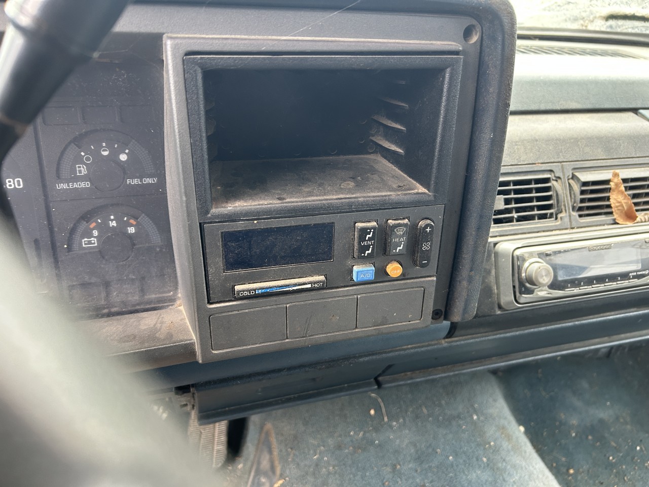 https://f005.backblazeb2.com/file/img-partshotlines-com/Inventory/EX304/Vehicle/30162_08.jpg