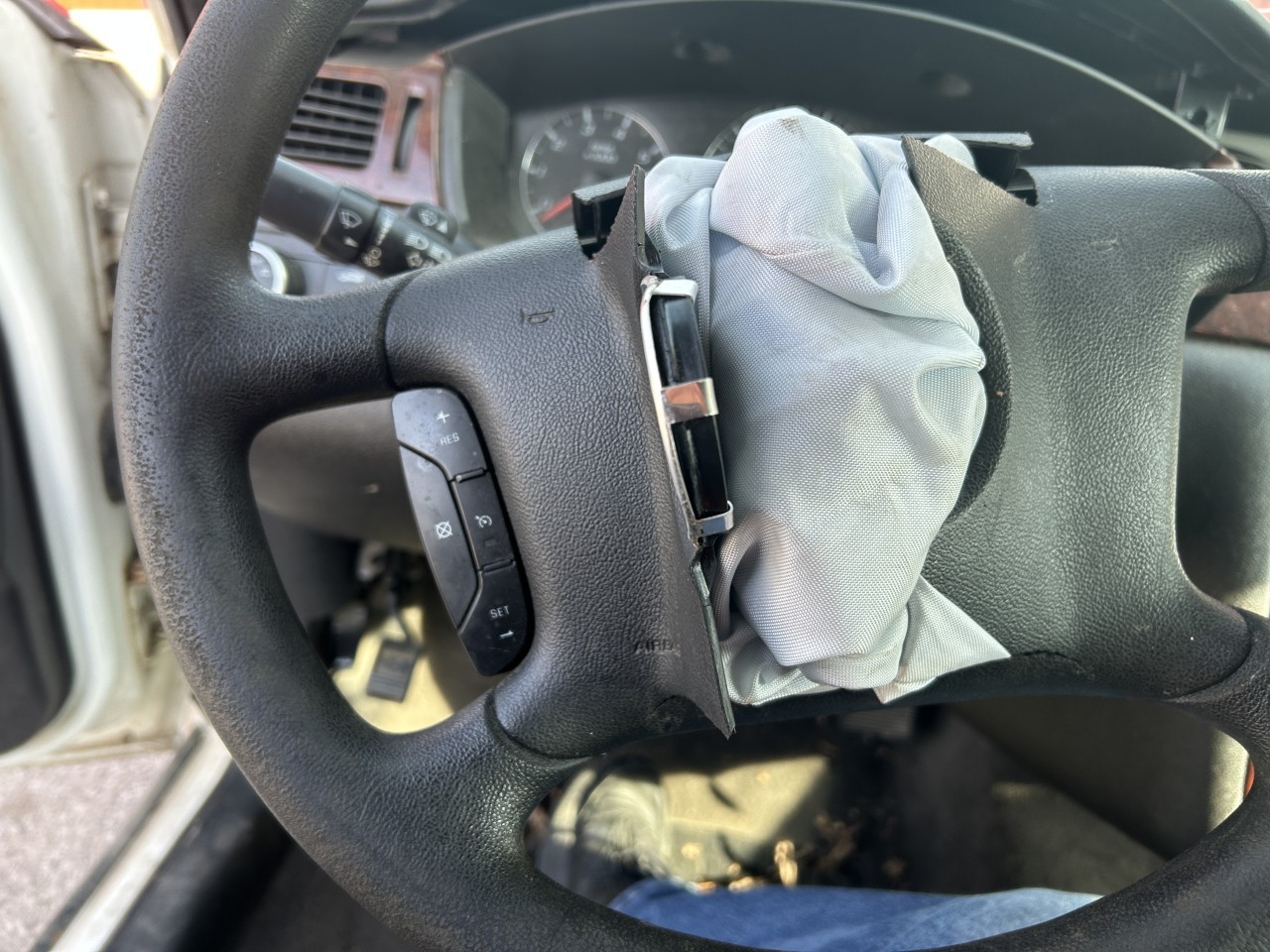https://f005.backblazeb2.com/file/img-partshotlines-com/Inventory/EX304/Vehicle/30170_07.jpg