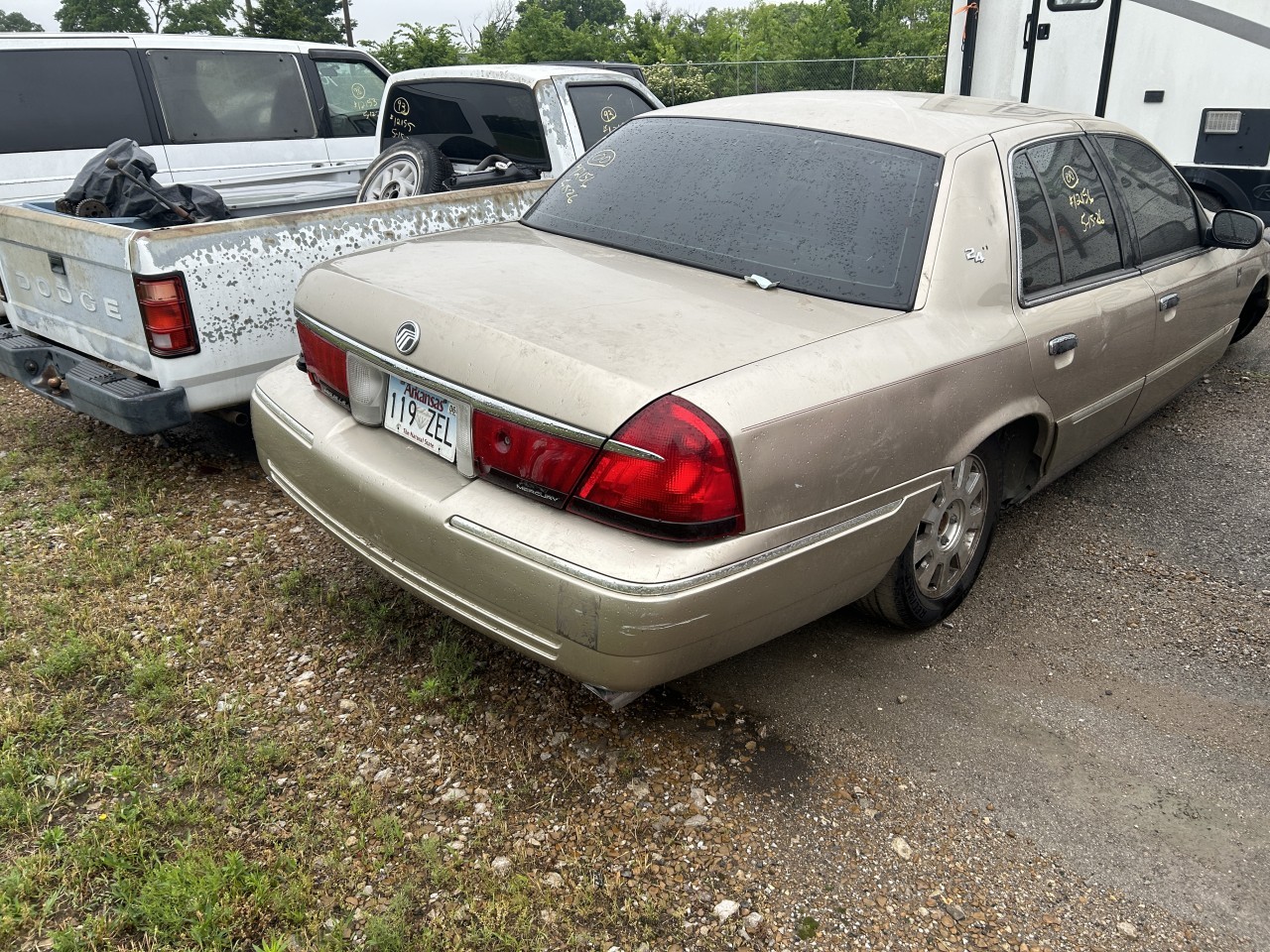 https://f005.backblazeb2.com/file/img-partshotlines-com/Inventory/EX304/Vehicle/30647_04.jpg