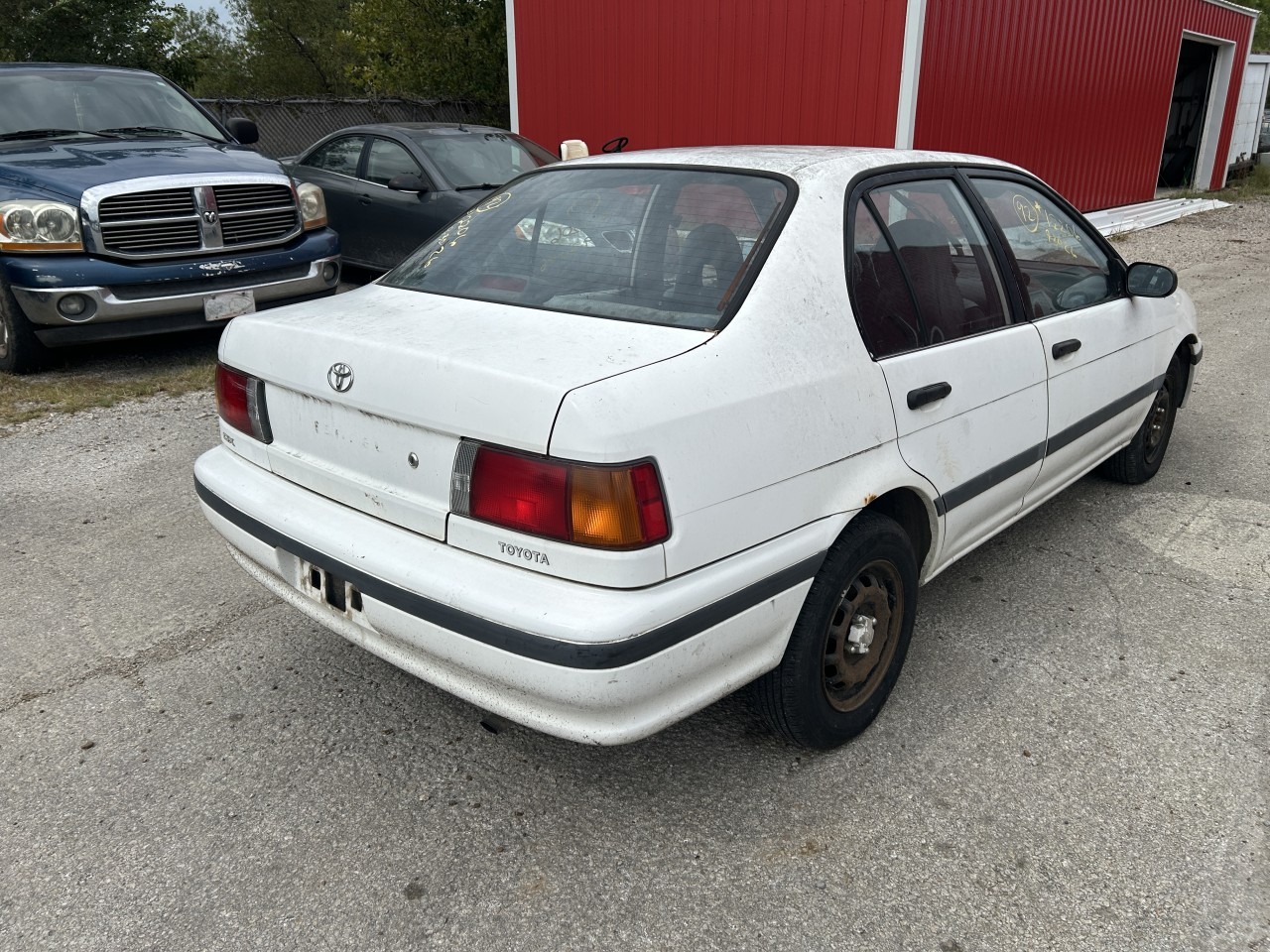 https://f005.backblazeb2.com/file/img-partshotlines-com/Inventory/EX304/Vehicle/31404_02.jpg