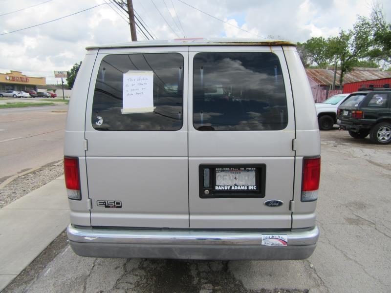 c/c/d/a/207edbc9-8b81-4888-b68d-e7287e34a770.jpg