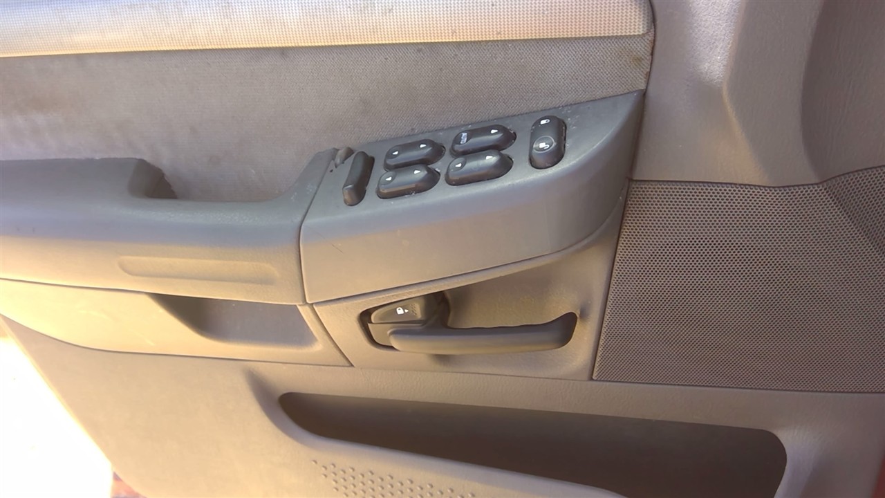 https://f005.backblazeb2.com/file/img-partshotlines-com/Inventory/EX366/Vehicle/10113_03.jpg