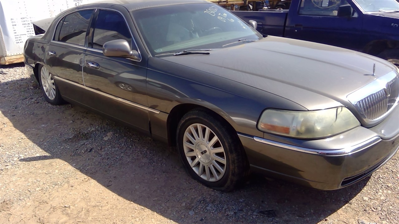 https://f005.backblazeb2.com/file/img-partshotlines-com/Inventory/EX366/Vehicle/10135_02.jpg