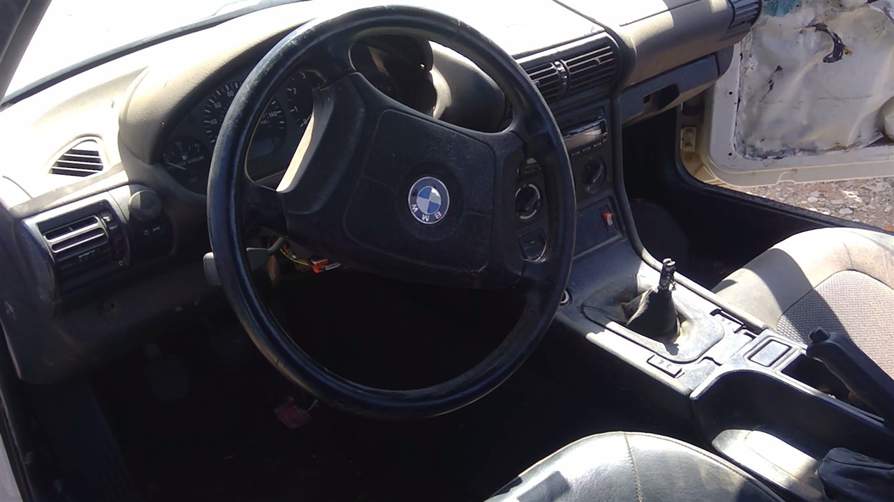 https://f005.backblazeb2.com/file/img-partshotlines-com/Inventory/EX366/Vehicle/10206_01.jpg