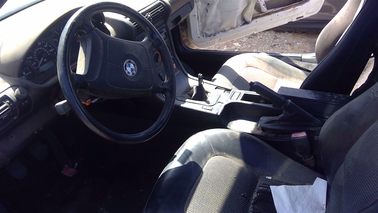 https://f005.backblazeb2.com/file/img-partshotlines-com/Inventory/EX366/Vehicle/10206_02.jpg