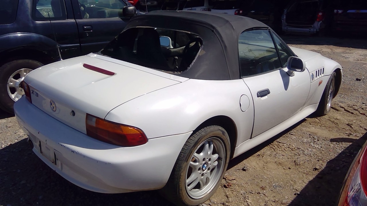 https://f005.backblazeb2.com/file/img-partshotlines-com/Inventory/EX366/Vehicle/10206_09.jpg
