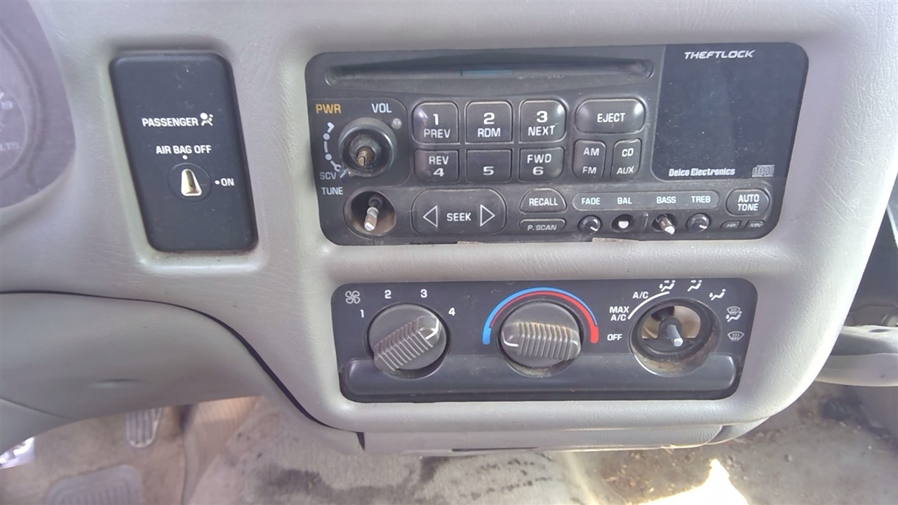 https://f005.backblazeb2.com/file/img-partshotlines-com/Inventory/EX366/Vehicle/10210_01.jpg