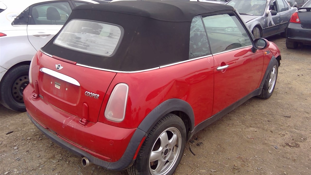 https://f005.backblazeb2.com/file/img-partshotlines-com/Inventory/EX366/Vehicle/10214_09.jpg