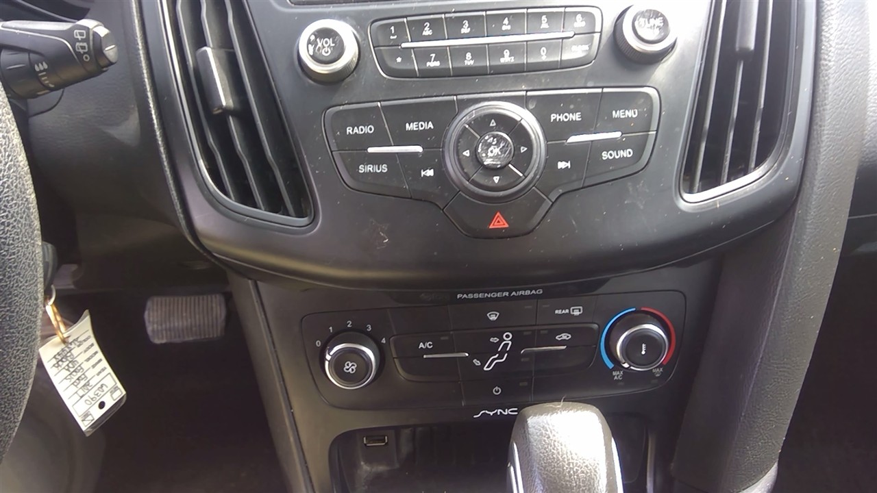 https://f005.backblazeb2.com/file/img-partshotlines-com/Inventory/EX366/Vehicle/10216_01.jpg