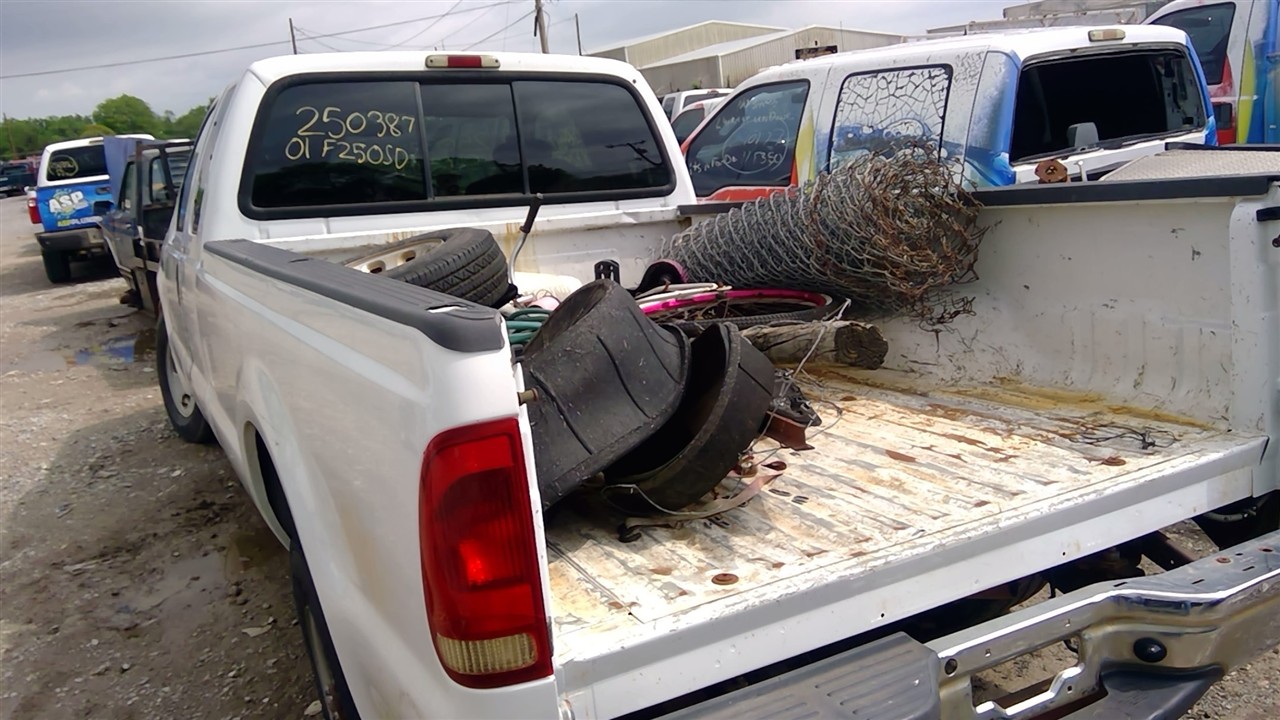 https://f005.backblazeb2.com/file/img-partshotlines-com/Inventory/EX366/Vehicle/10255_07.jpg