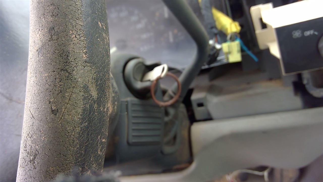 https://f005.backblazeb2.com/file/img-partshotlines-com/Inventory/EX366/Vehicle/10258_01.jpg