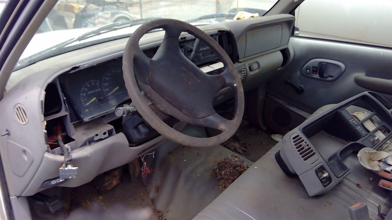 https://f005.backblazeb2.com/file/img-partshotlines-com/Inventory/EX366/Vehicle/10258_03.jpg