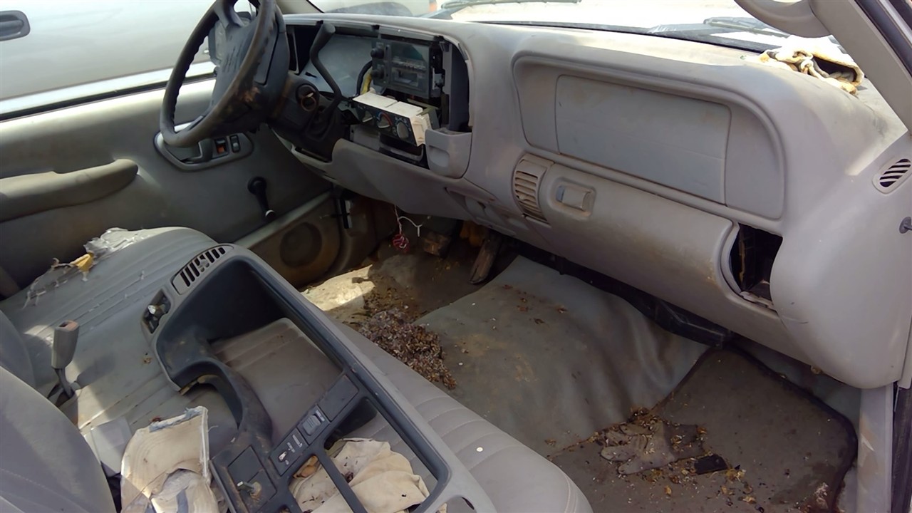 https://f005.backblazeb2.com/file/img-partshotlines-com/Inventory/EX366/Vehicle/10258_07.jpg