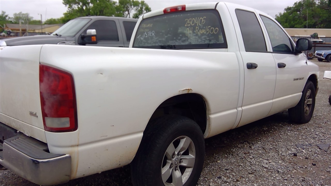 https://f005.backblazeb2.com/file/img-partshotlines-com/Inventory/EX366/Vehicle/10273_10.jpg