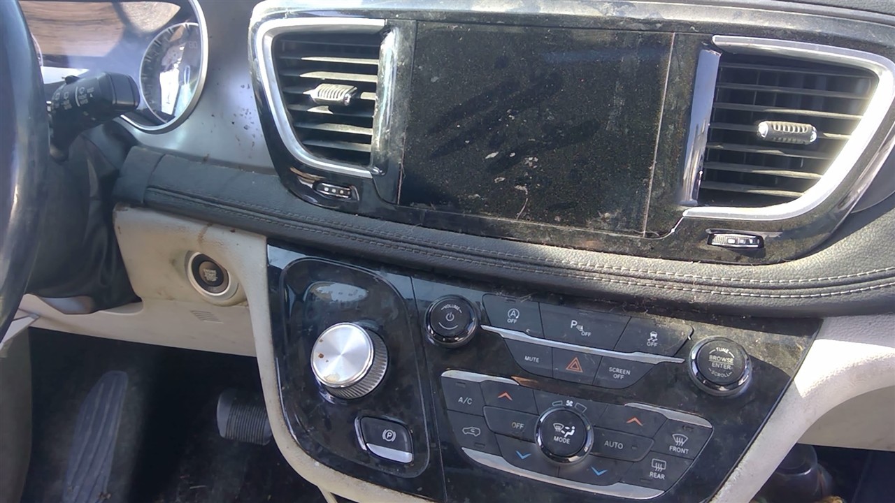 https://f005.backblazeb2.com/file/img-partshotlines-com/Inventory/EX366/Vehicle/10288_01.jpg