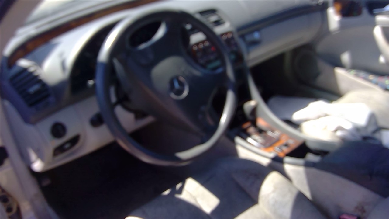 https://f005.backblazeb2.com/file/img-partshotlines-com/Inventory/EX366/Vehicle/10291_05.jpg